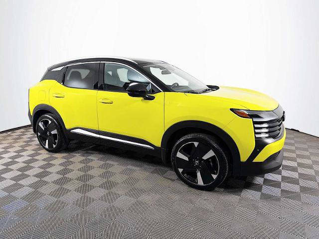 Certified 2025 Nissan Kicks SR AWD/4WD image 3