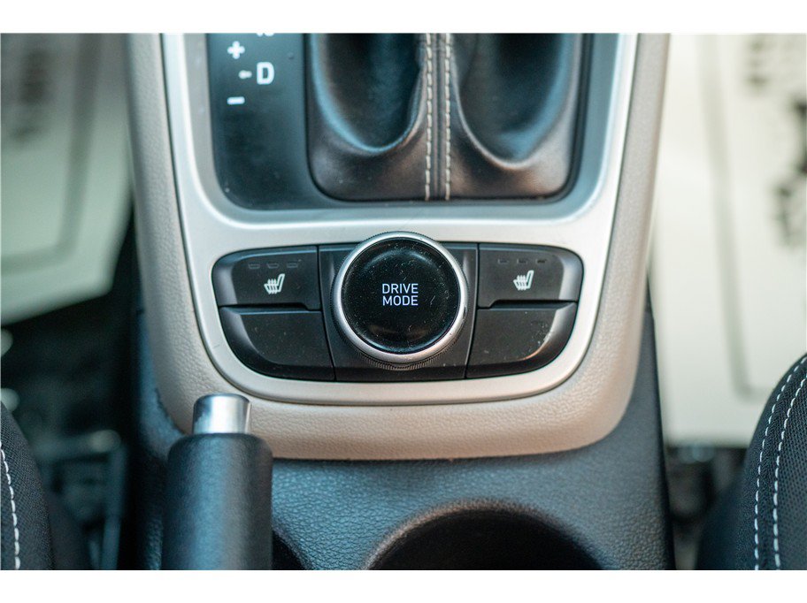 Used 2020 Hyundai Venue SEL w/ Convenience + Premium Package FWD image 18