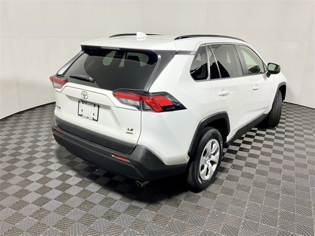 Used 2019 Toyota RAV4 LE w/ Carpet Mat Package image 15