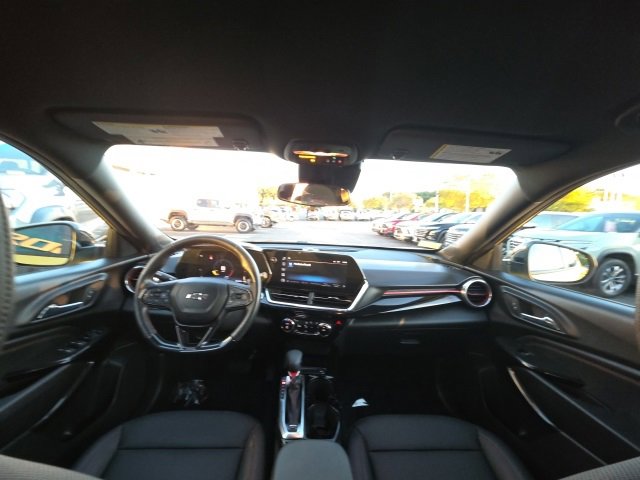 Used 2024 Chevrolet Trax RS w/ Driver Confidence Package image 13