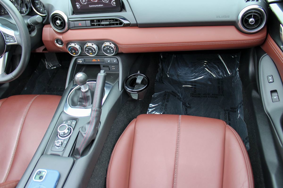 Used 2019 MAZDA MX-5 Miata RF Grand Touring RWD image 15