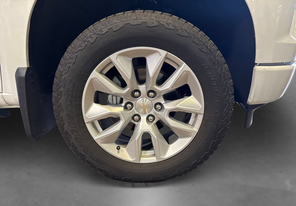 Used 2025 Chevrolet Silverado 1500 Custom AWD/4WD image 19