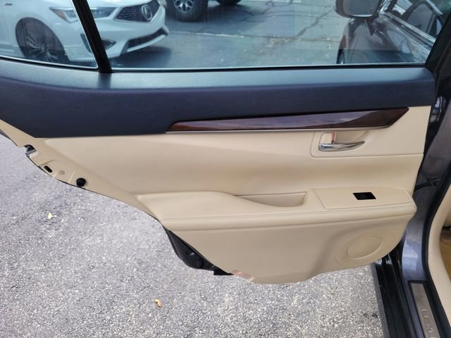 Used 2014 Lexus ES 350 350 w/ Luxury Package image 27