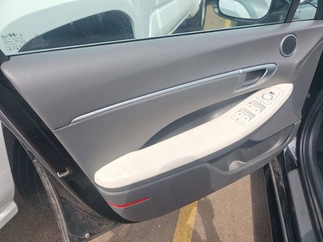 Used 2025 Hyundai Sonata SEL FWD image 15