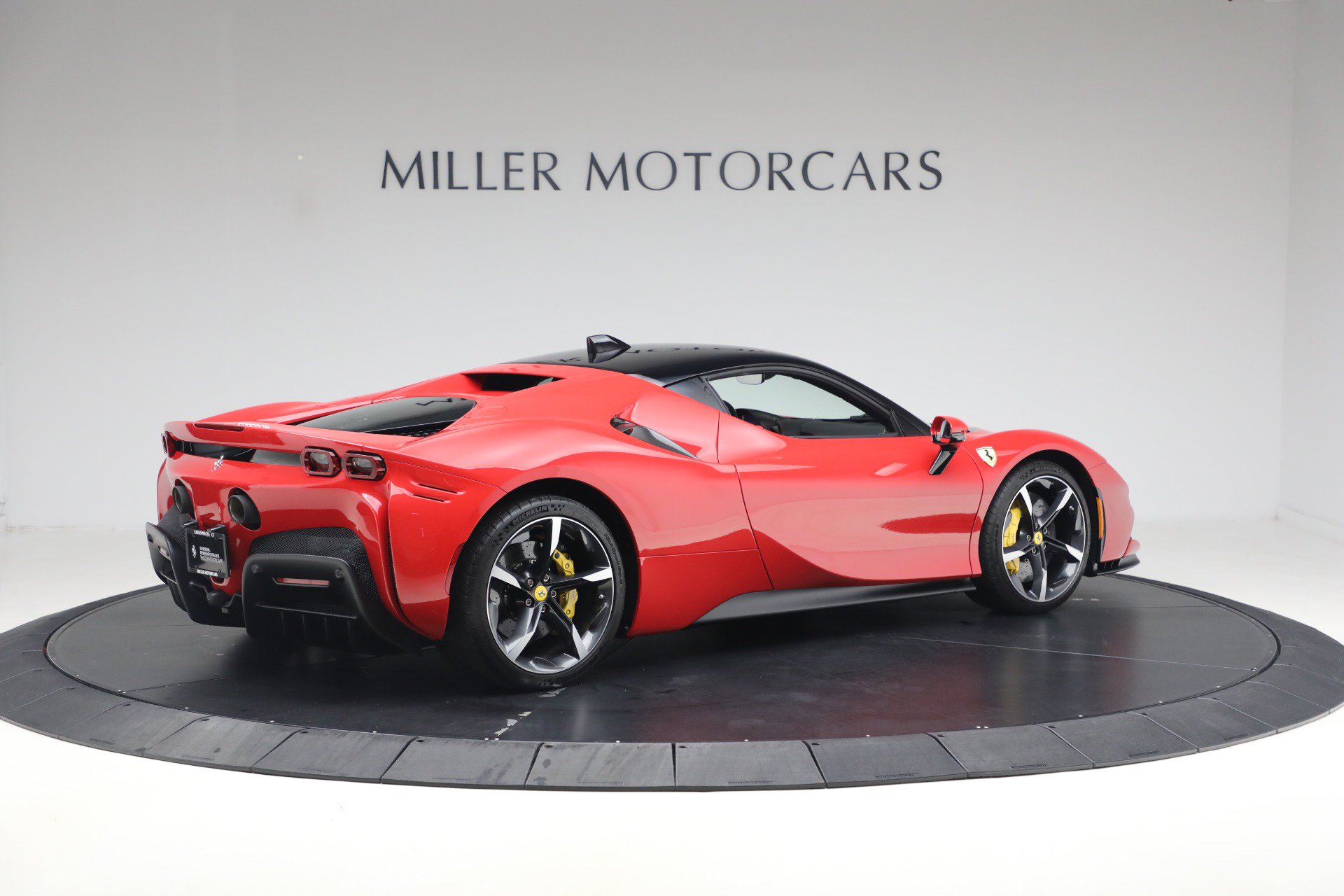 Used 2023 Ferrari SF90 Stradale AWD/4WD image 9