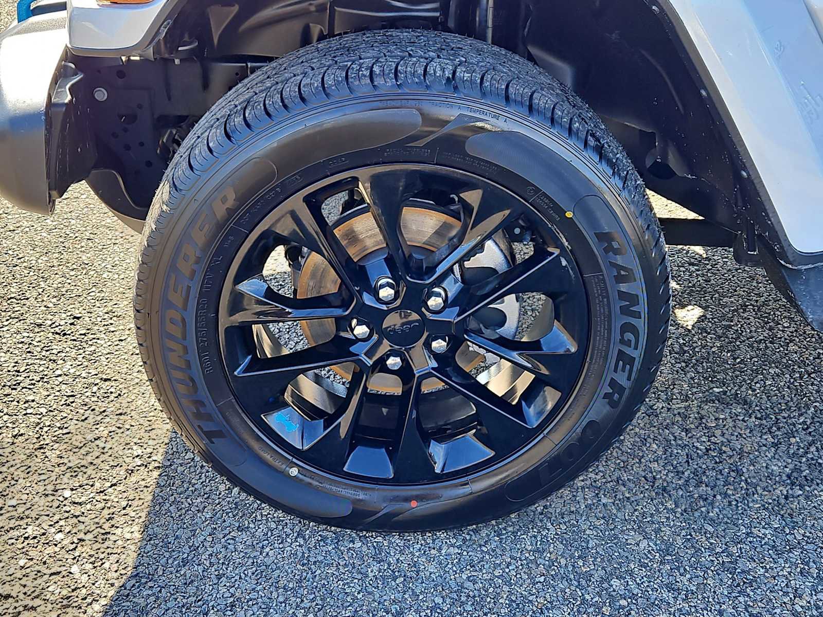 Used 2022 Jeep Wrangler Unlimited Sahara AWD/4WD image 7