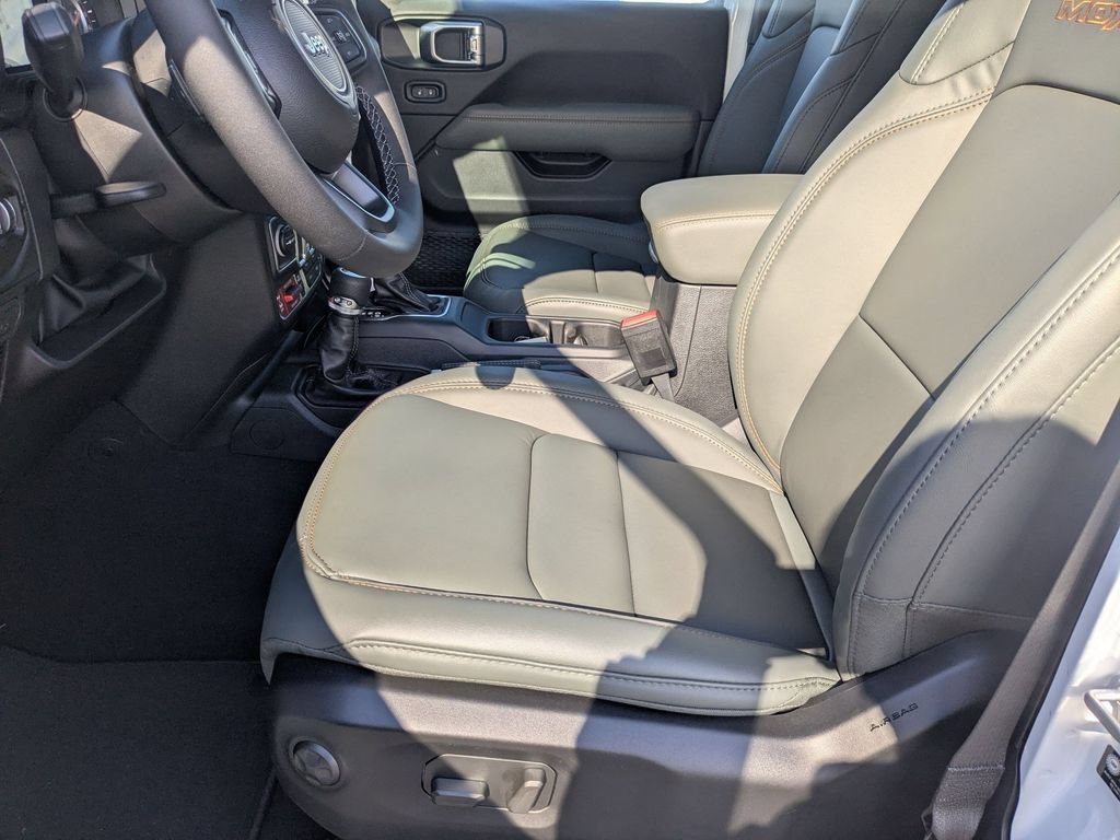 New 2026 Jeep Gladiator Mojave w/ Safety Group AWD/4WD image 11