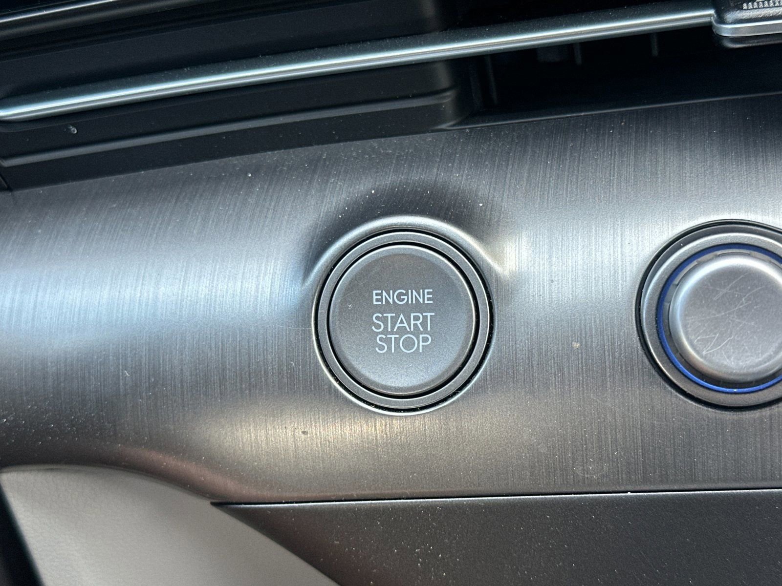 Certified 2025 Hyundai Kona SE AWD/4WD image 23