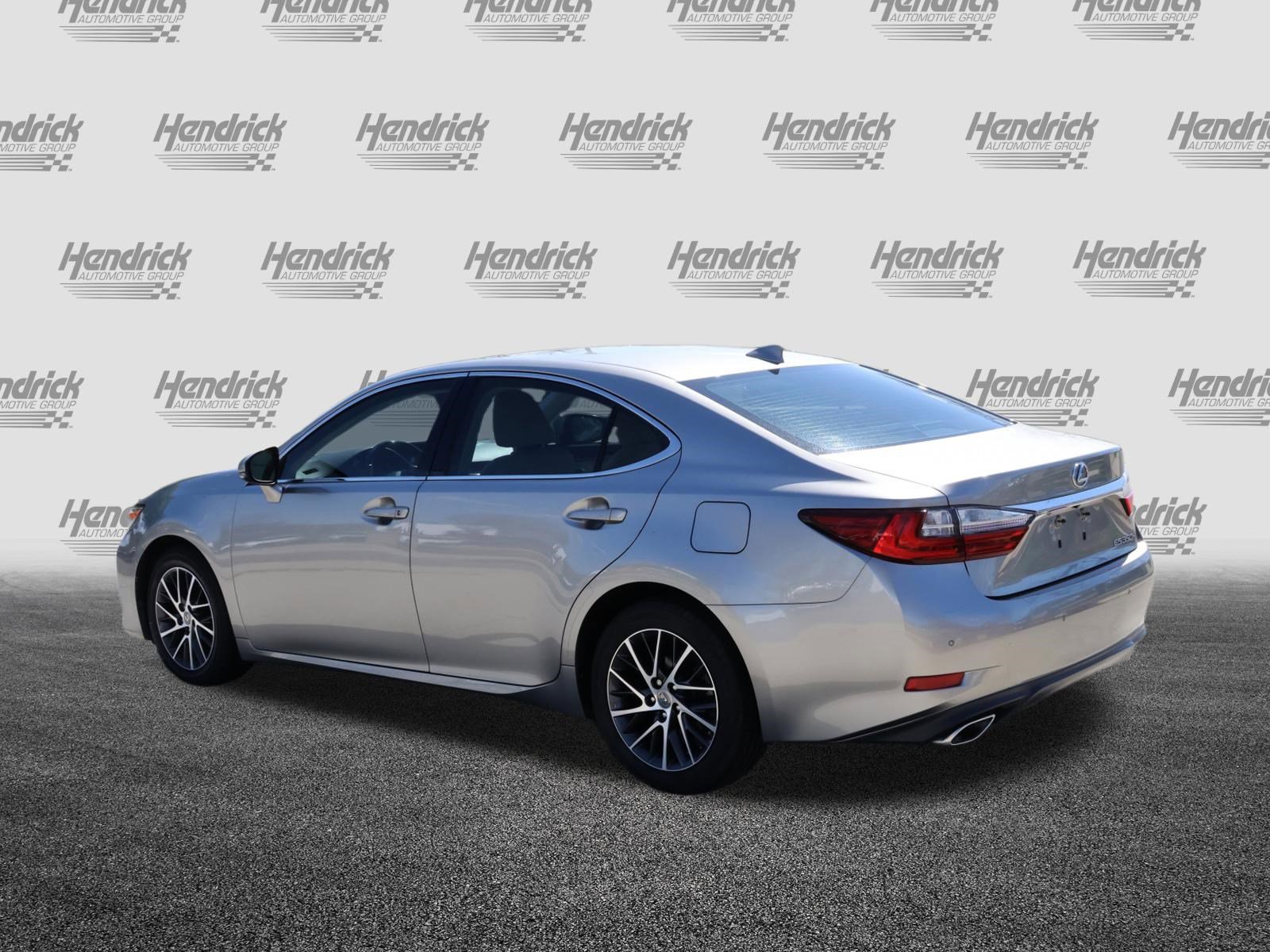 Used 2018 Lexus ES 350 350 w/ Luxury Package w/Wood Trim image 7
