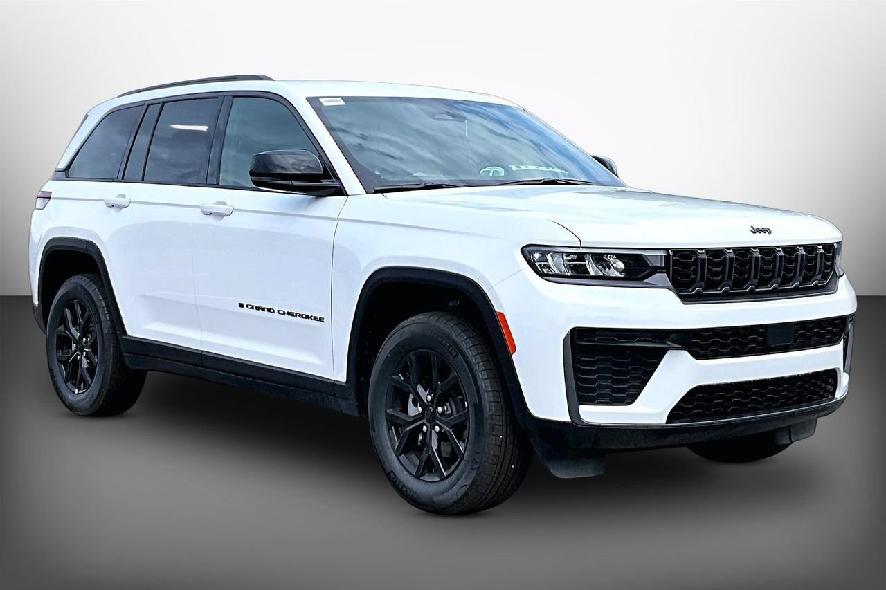 New 2026 Jeep Grand Cherokee Altitude