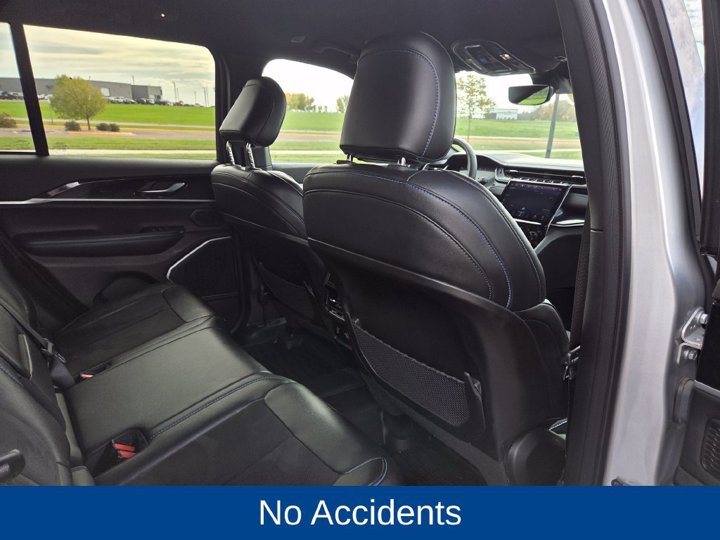 Used 2023 Jeep Grand Cherokee Trailhawk AWD/4WD image 34