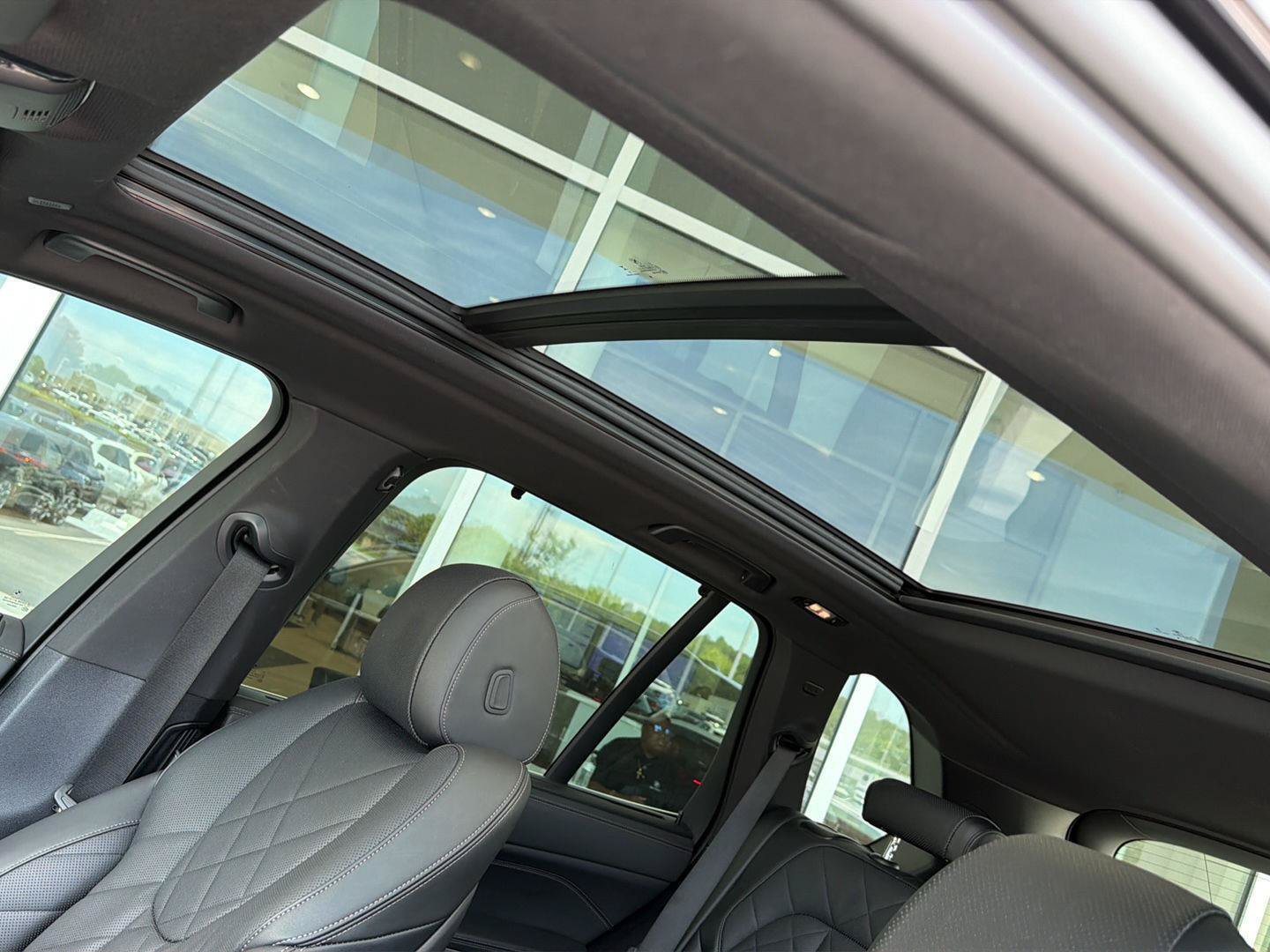 Certified 2024 BMW X5 sDrive40i w/ Premium Package RWD image 32