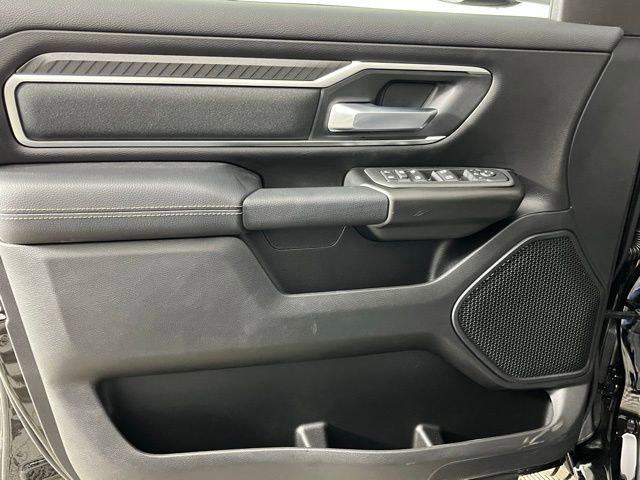 New 2026 RAM 1500 4x4 Crew Cab image 21