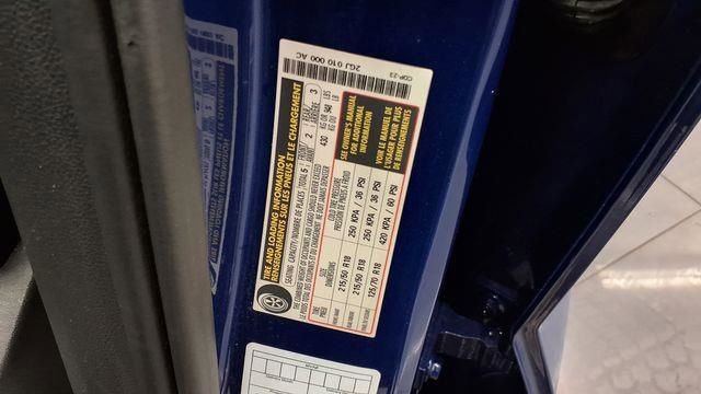 Used 2024 Volkswagen Taos SE image 32