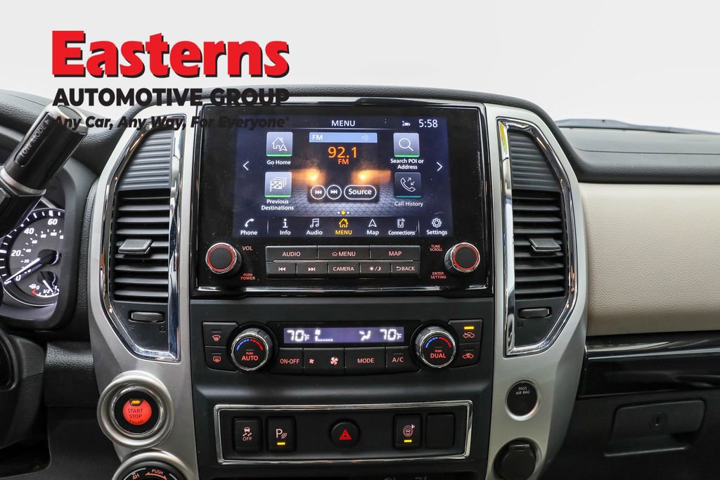 Used 2020 Nissan Titan SV w/ SV Convenience Package image 12