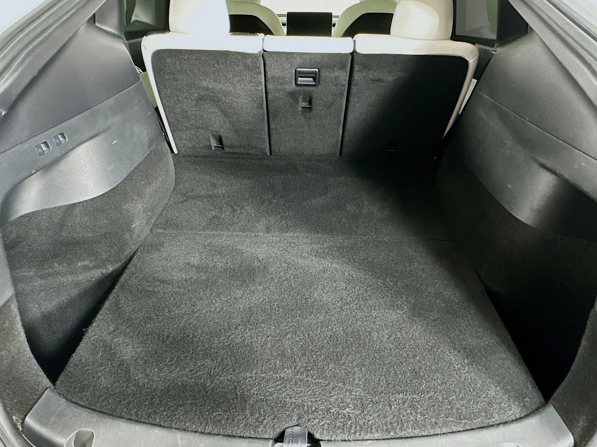 Used 2020 Tesla Model Y Performance image 28