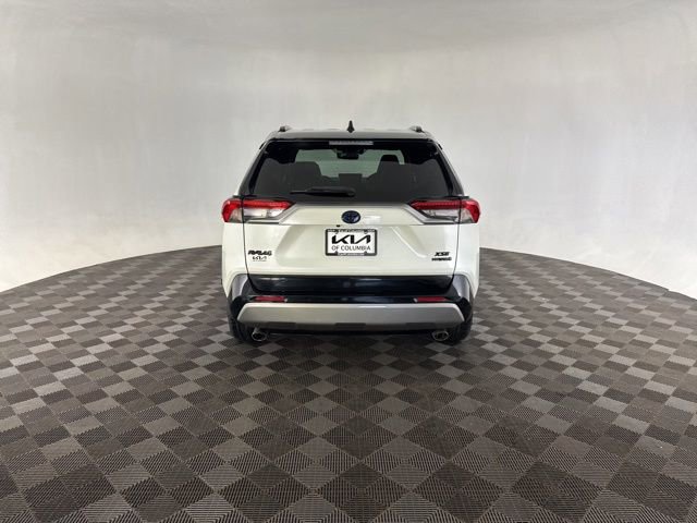 Used 2022 Toyota RAV4 XSE AWD/4WD image 3