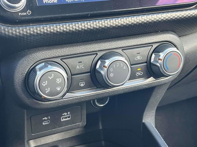 Used 2023 Nissan Kicks SV image 29