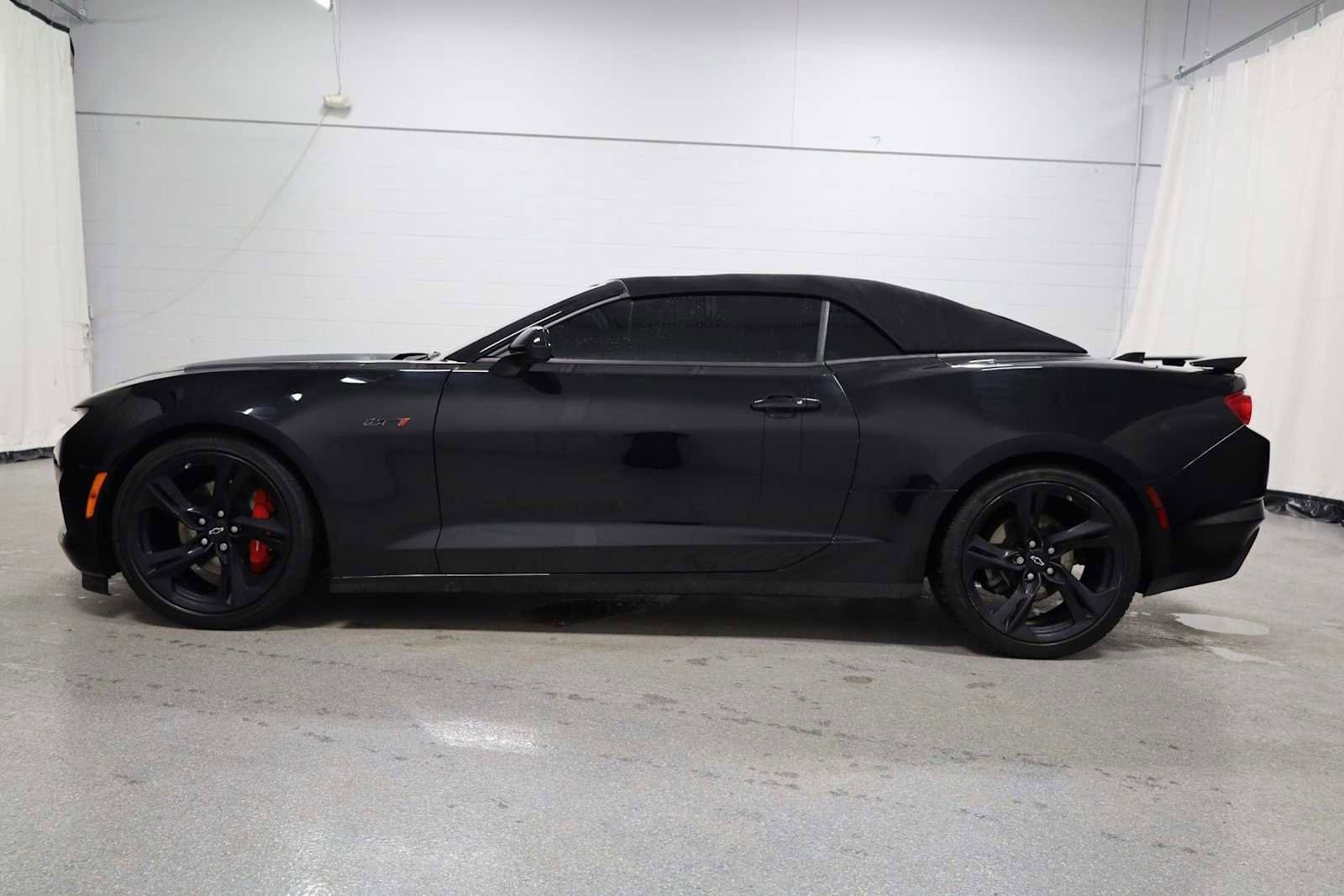 Used 2023 Chevrolet Camaro LT w/ Technology Package image 2