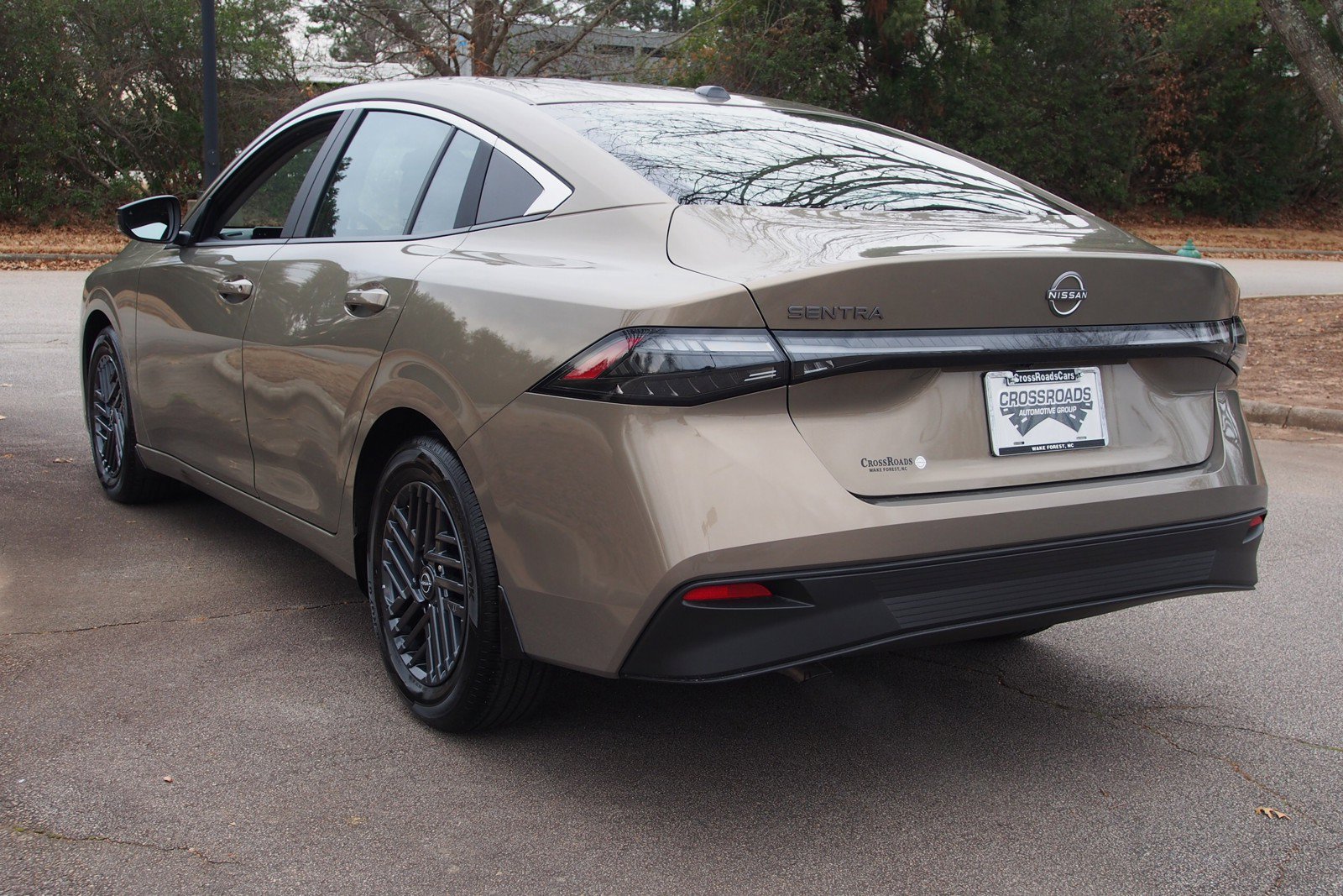 New 2026 Nissan Sentra SV w/ SV Convenience Package FWD image 5