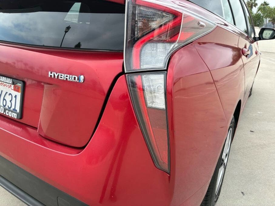 Used 2016 Toyota Prius Three Touring image 18