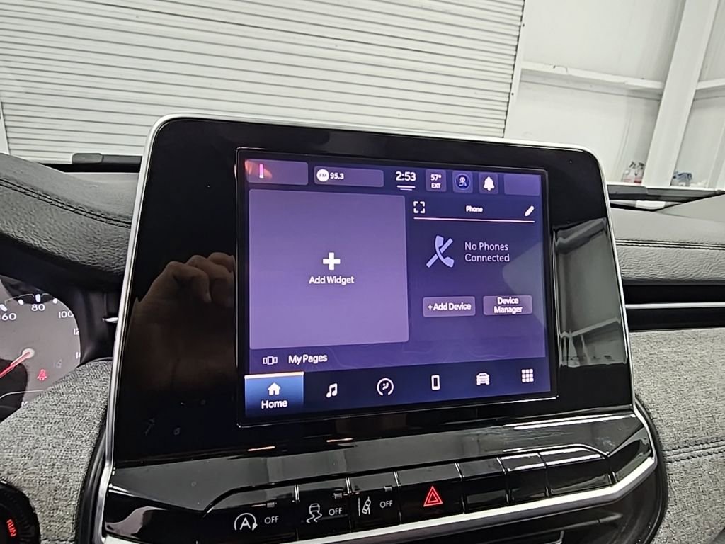 Used 2022 Jeep Compass Latitude image 14