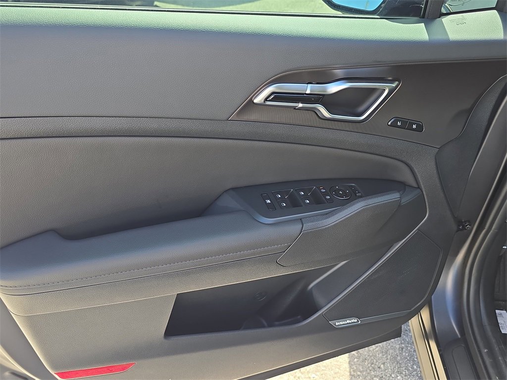 New 2026 Kia Sportage SX image 18