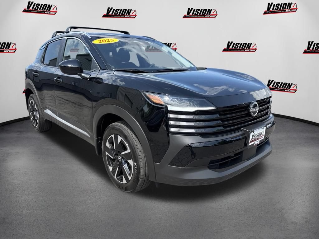 Used 2025 Nissan Kicks SV w/ SV Premium Package AWD/4WD image 7
