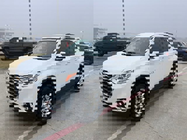 Used 2021 Chevrolet Traverse LT