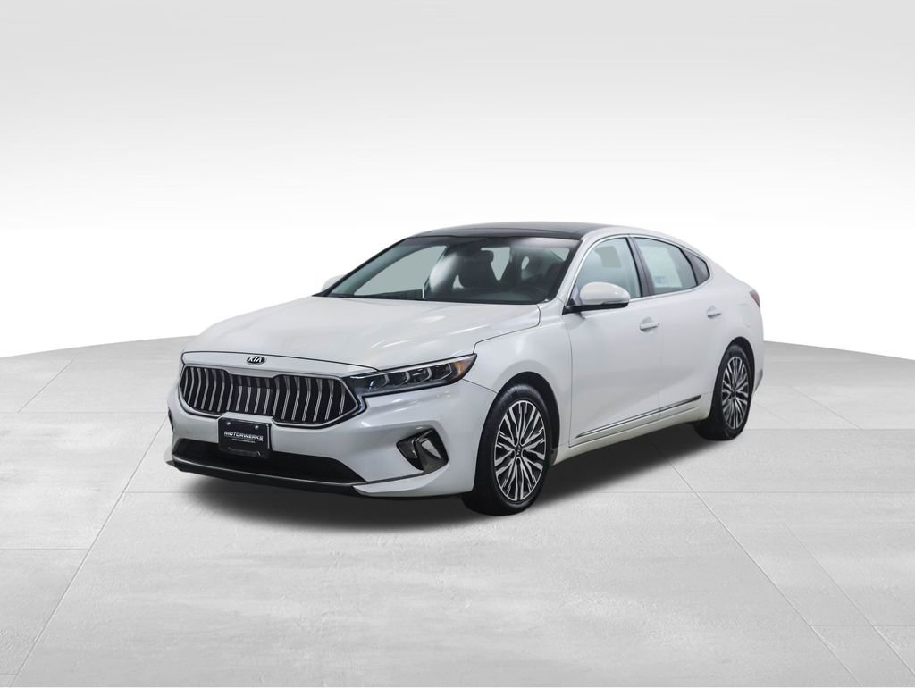 Used 2020 Kia Cadenza Technology