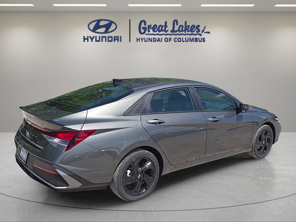 New 2026 Hyundai Elantra Sport FWD image 7