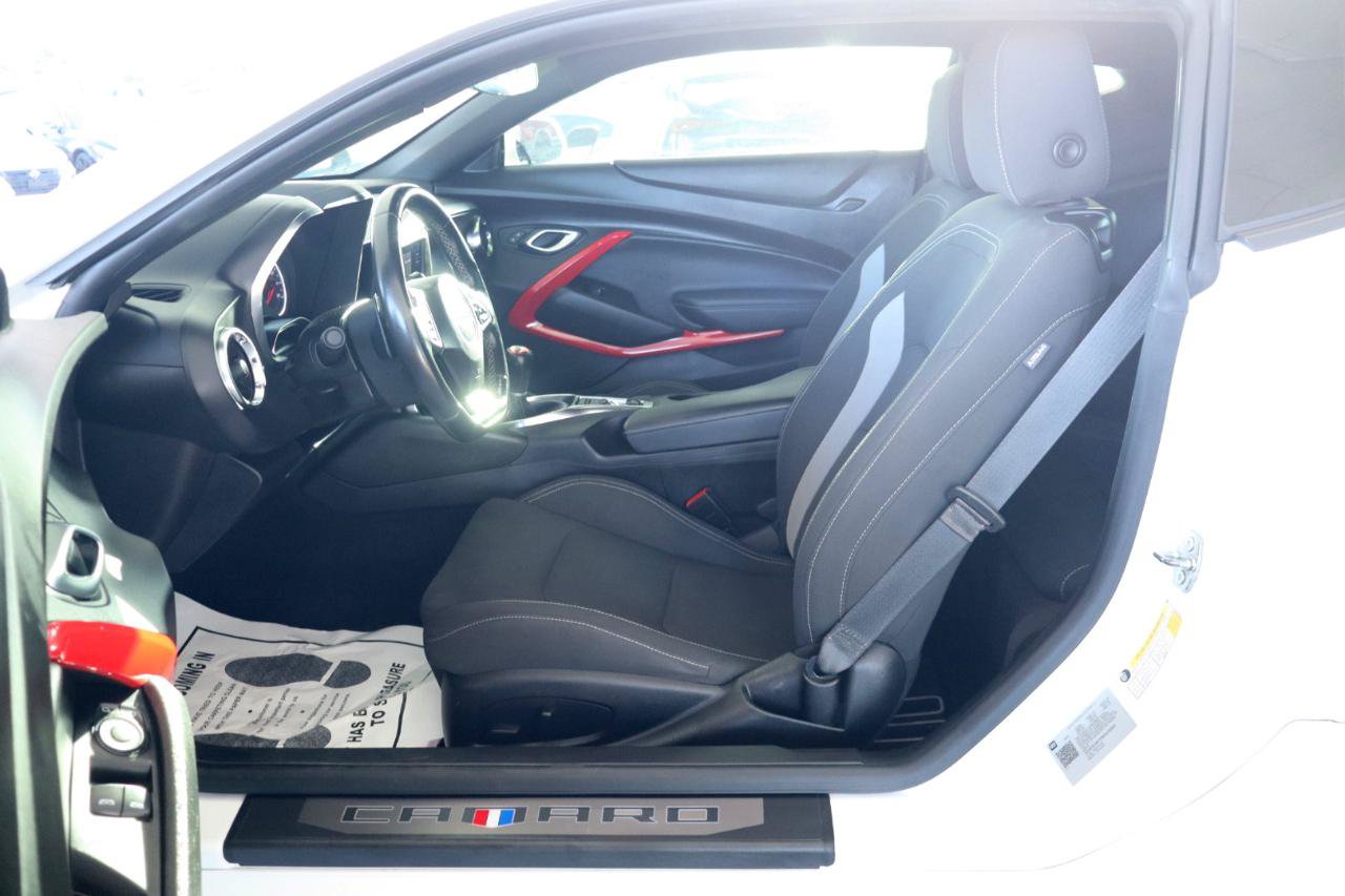 Used 2022 Chevrolet Camaro LT RWD image 16