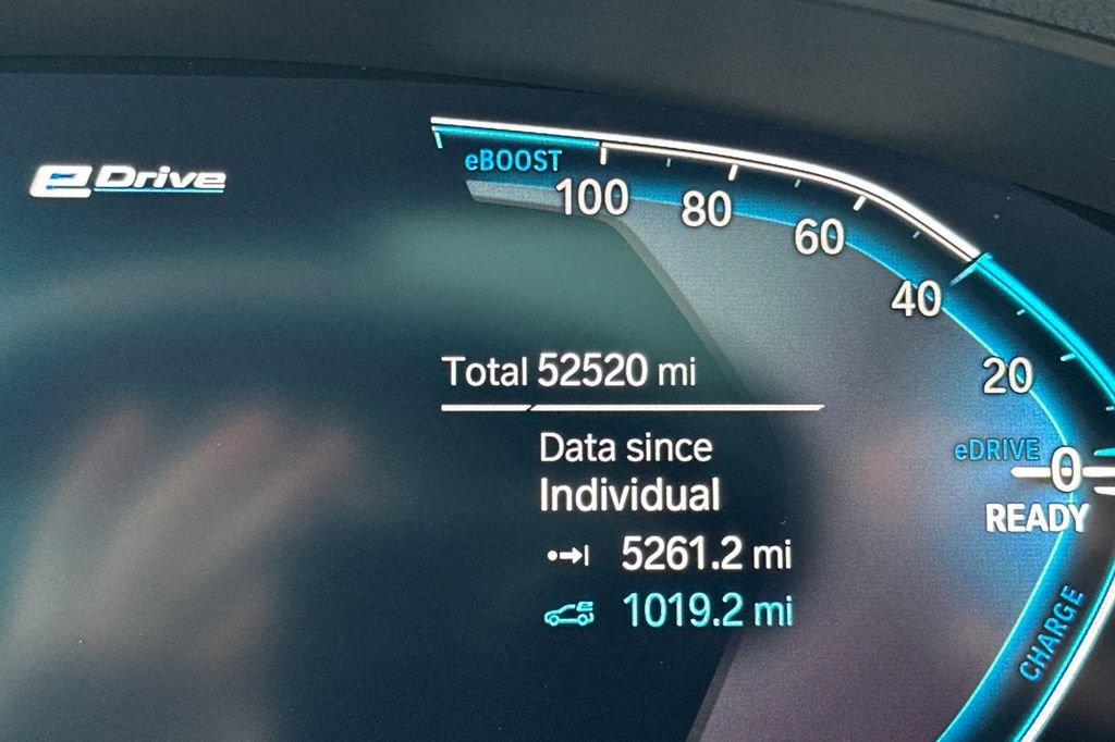 Used 2023 BMW 530e w/ Premium Package RWD image 30