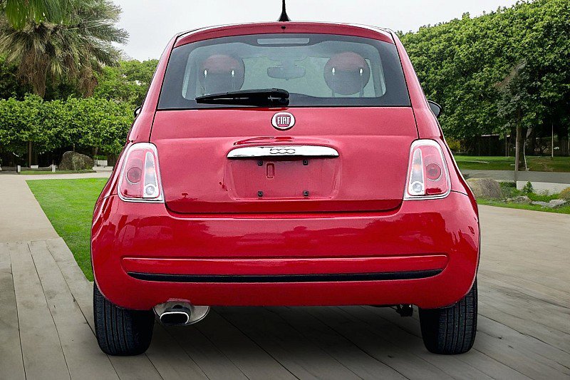 Used 2017 FIAT 500 Pop w/ Red Roof & Mirror Cap Package FWD image 3