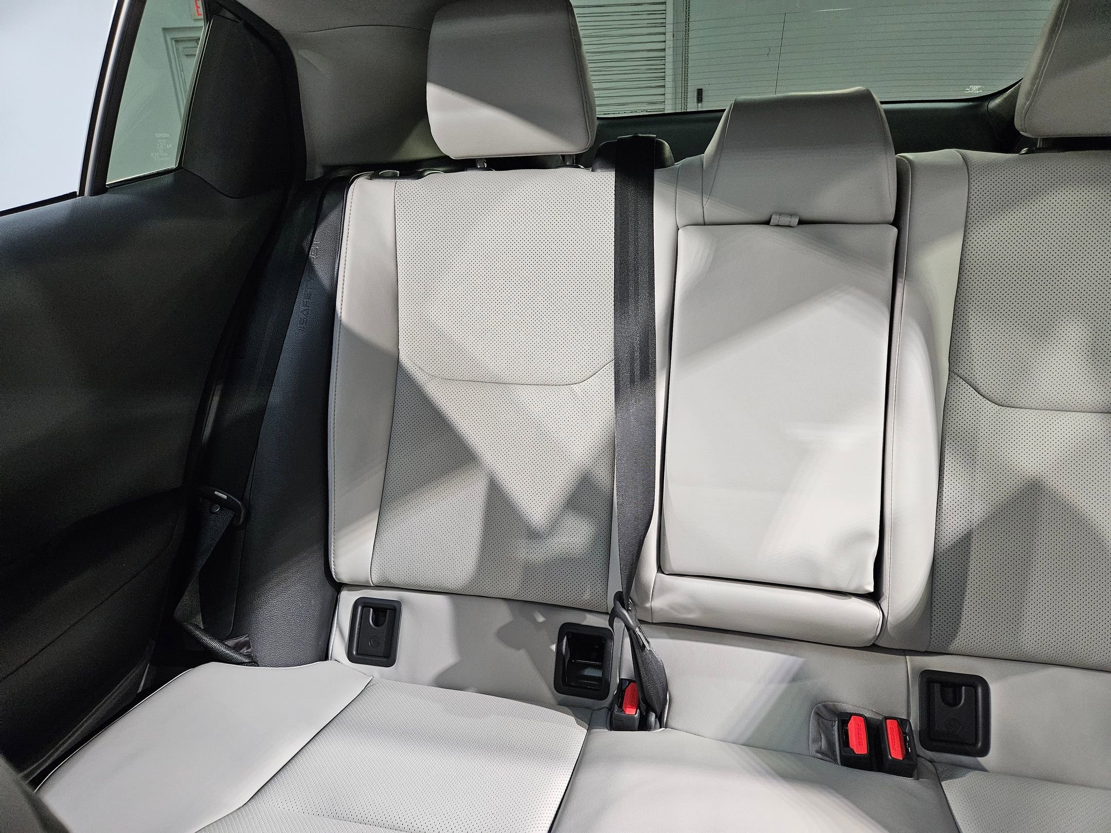 Used 2024 Toyota Prius Limited w/ Limited Premium Package image 12