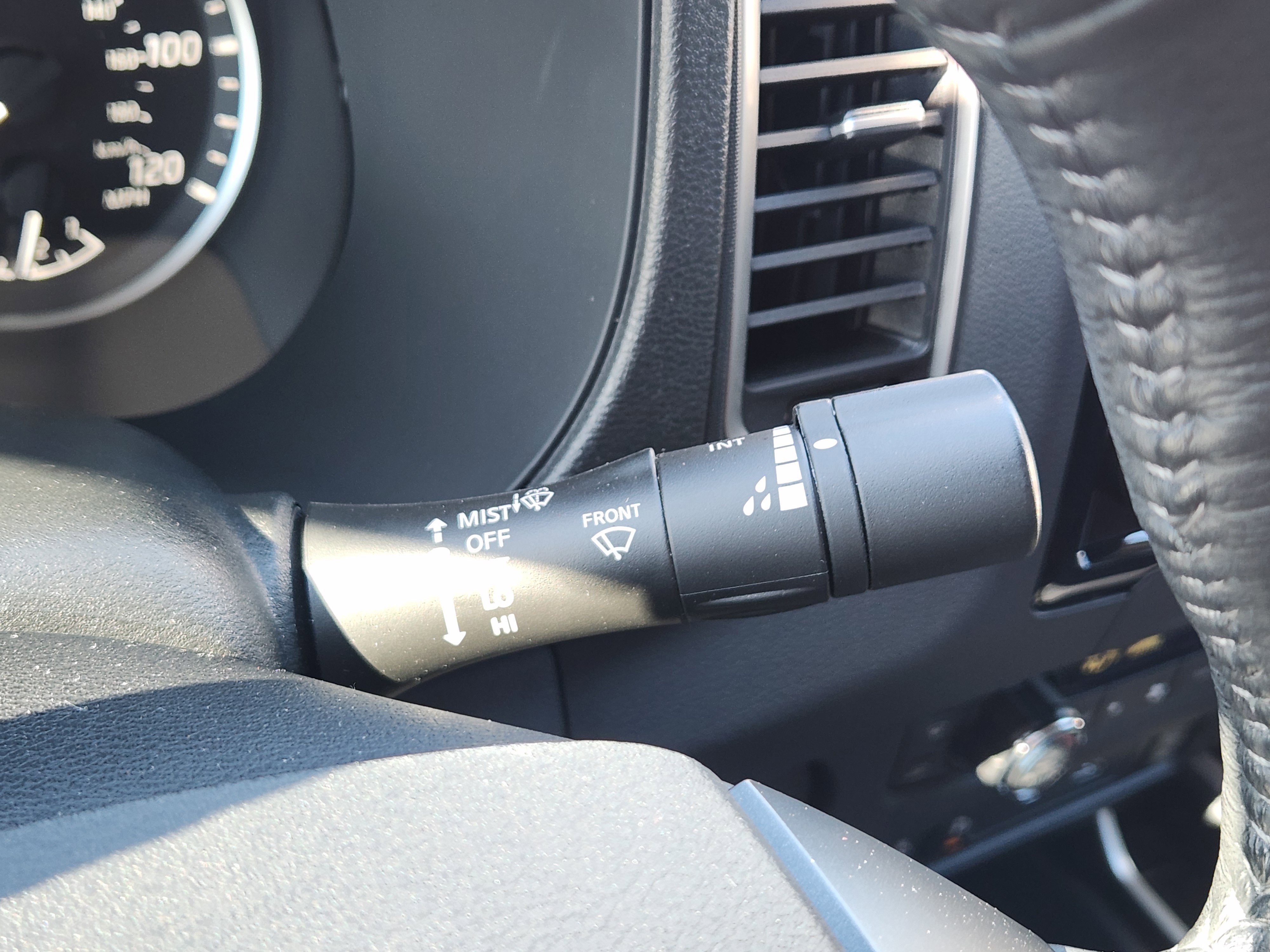 Used 2024 Nissan Frontier SV w/ SV Convenience Package image 35