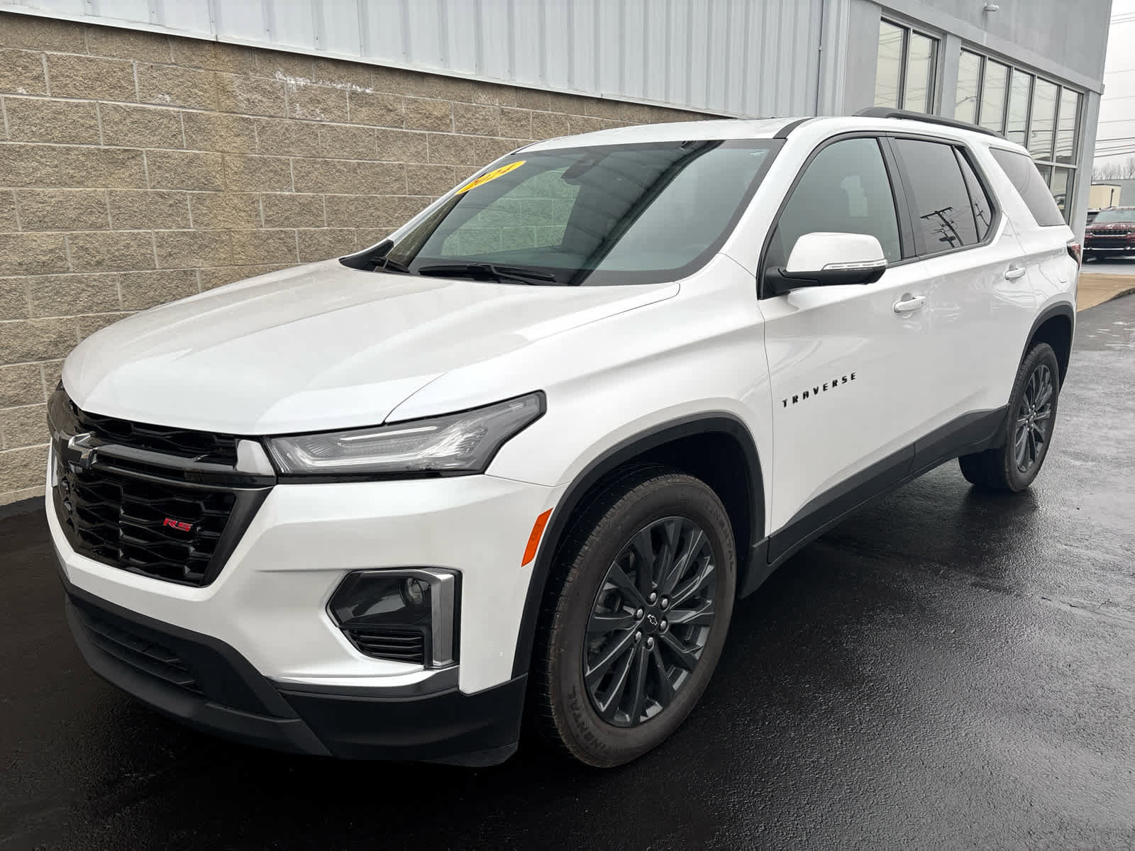 Used 2024 Chevrolet Traverse RS w/ LPO, Floor Liner Package image 30