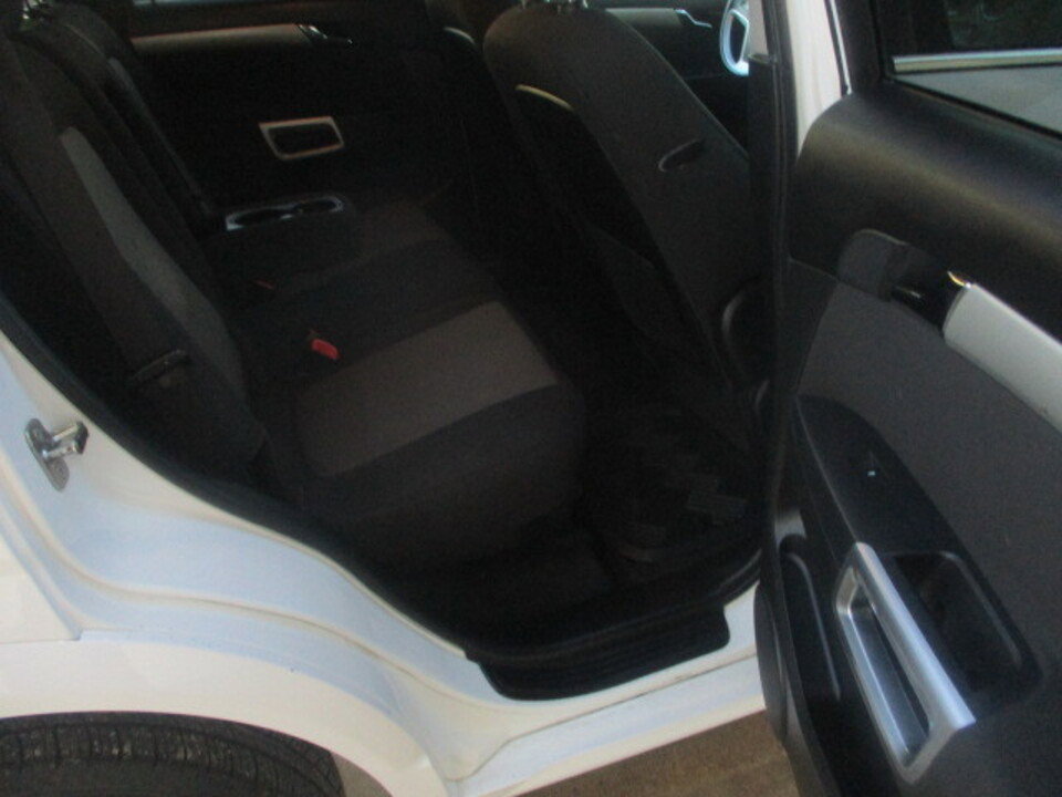 Used 2012 Chevrolet Captiva Sport LT image 20