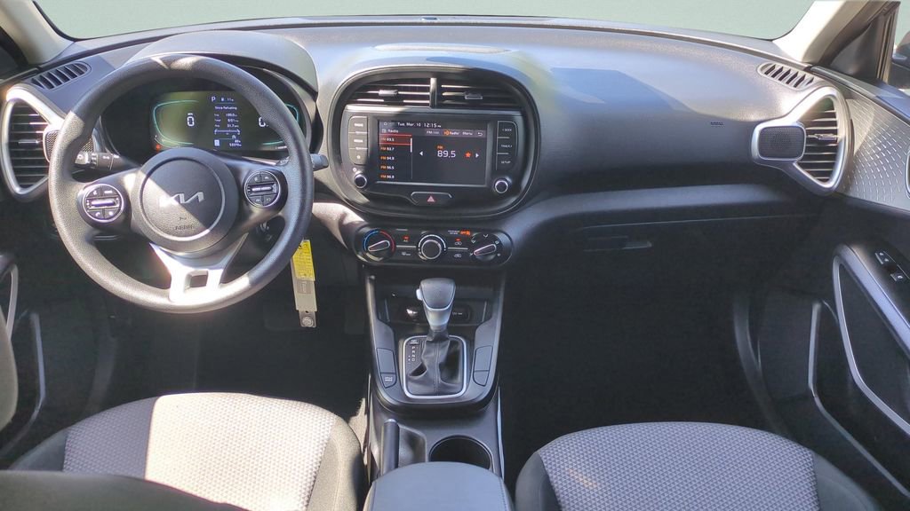 Used 2024 Kia Soul LX w/ Option Group 015 image 11