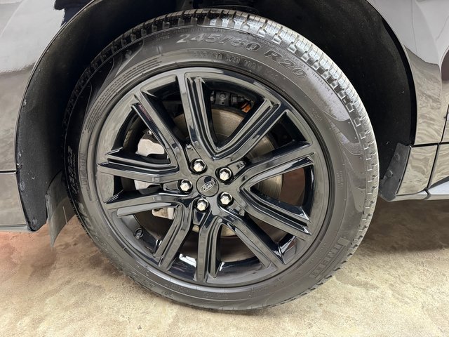 Certified 2024 Ford Edge ST-Line image 28