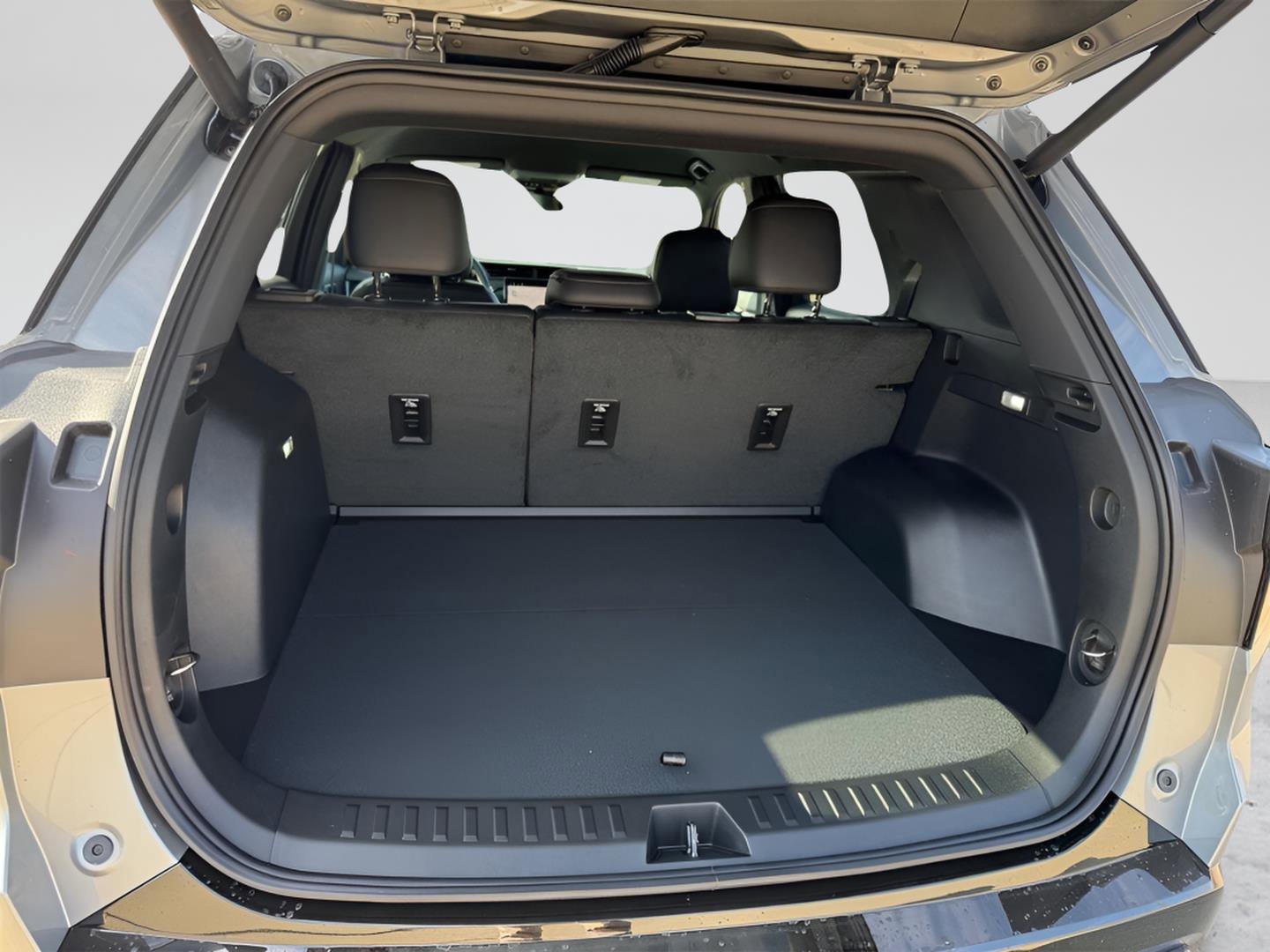 New 2026 GMC Terrain AT4 w/ Convenience Package III AWD/4WD image 19
