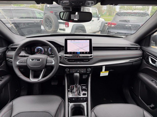 New 2026 Jeep Compass Trailhawk w/ Sun, Sound & Navigation Group AWD/4WD image 11
