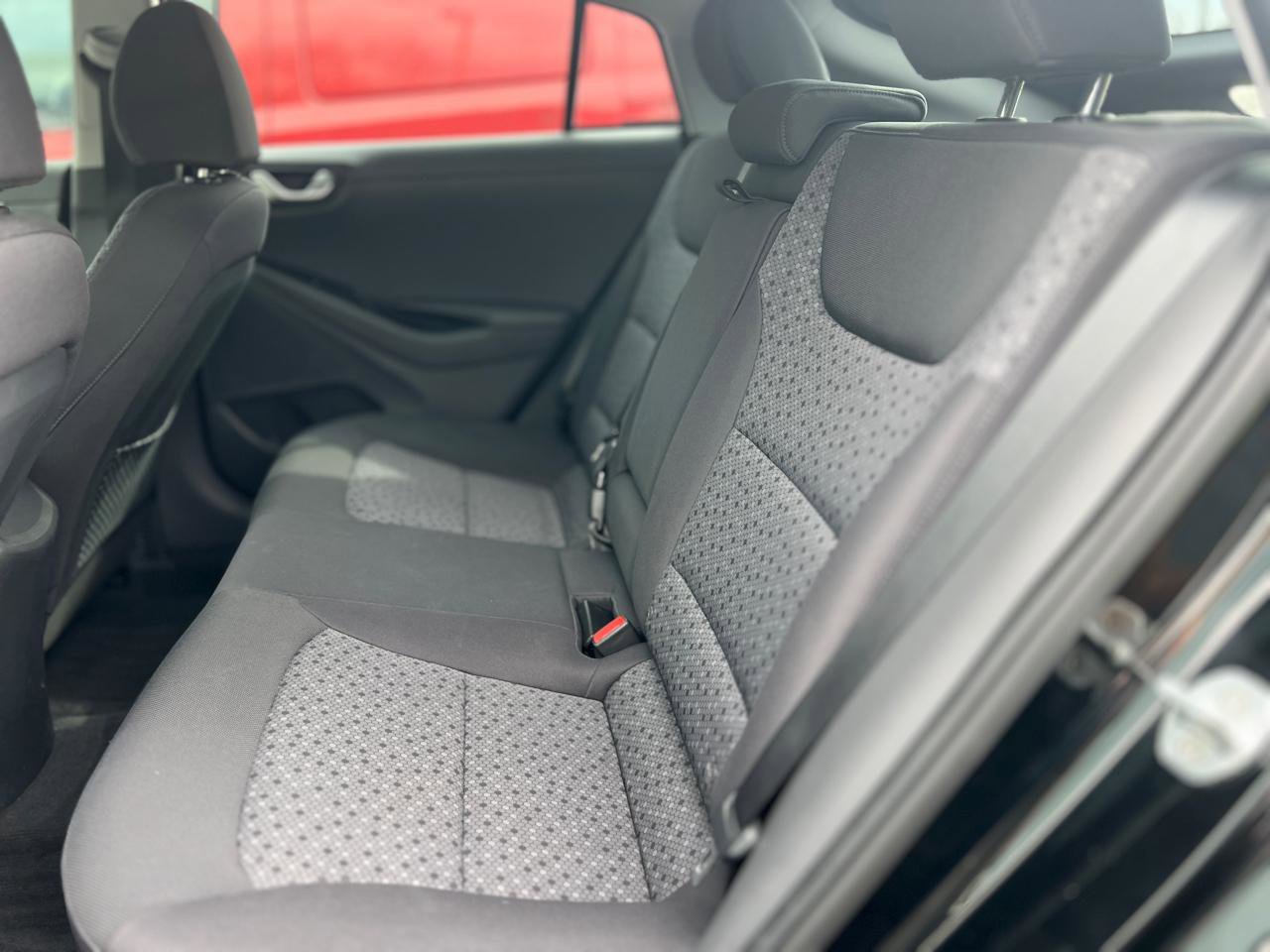 Used 2018 Hyundai Ioniq SEL FWD image 34