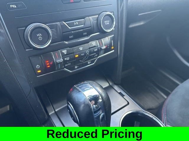 Used 2019 Ford Explorer XLT w/ Equipment Group 202A image 26