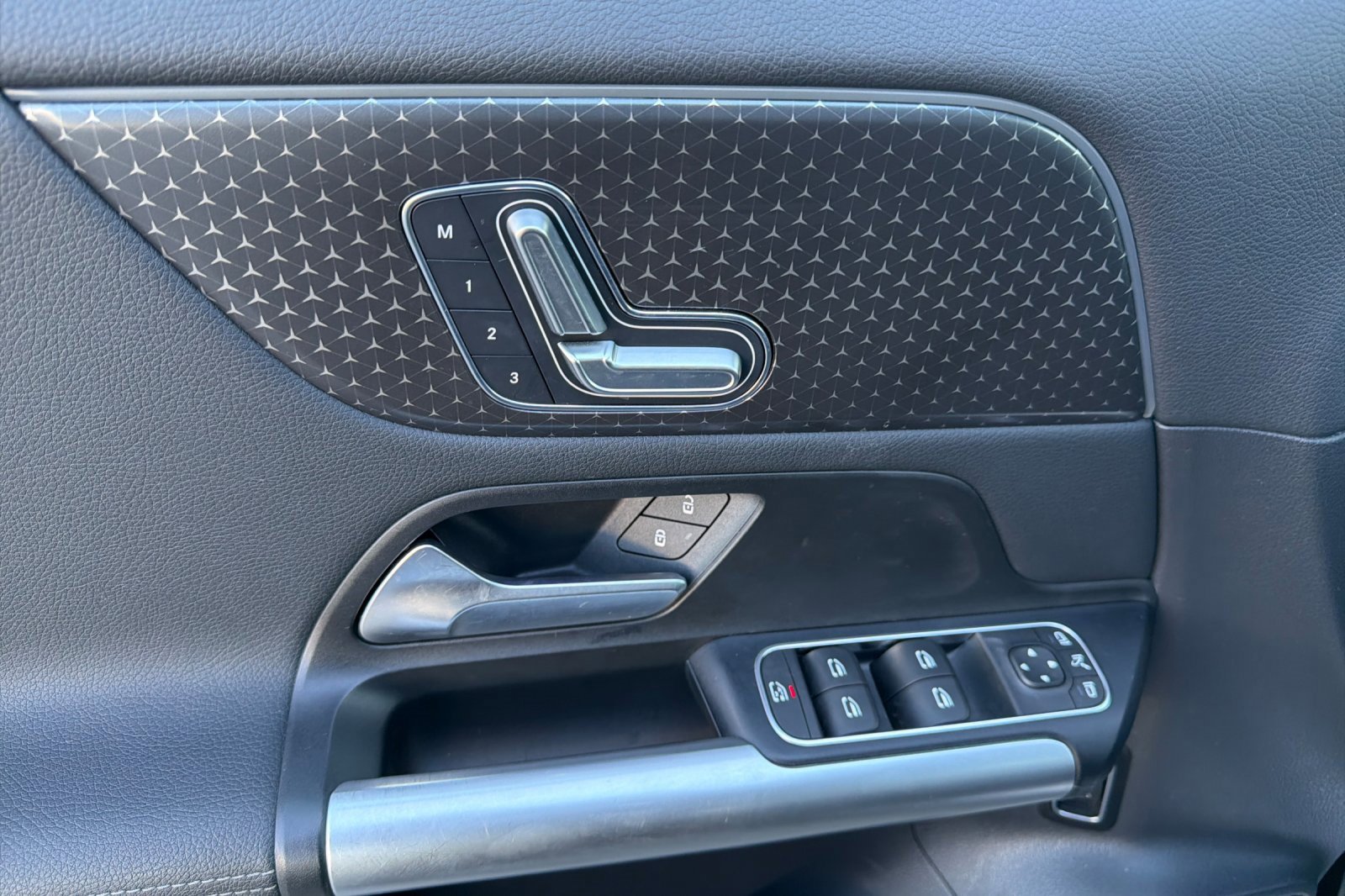 Certified 2025 Mercedes-Benz GLA 250 image 11