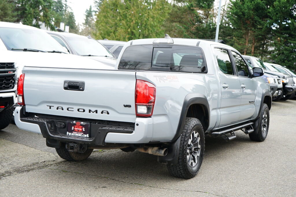 Used 2019 Toyota Tacoma TRD Off-Road w/ TRD Premium Off Road Package image 5