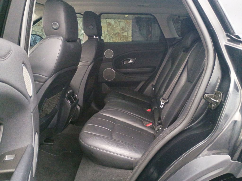 Used 2017 Land Rover Range Rover Evoque SE image 23