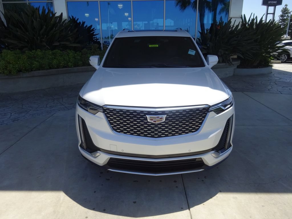 Certified 2020 Cadillac XT6 Premium Luxury AWD/4WD image 2