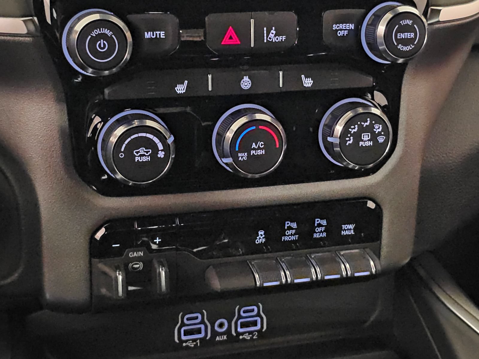 New 2026 RAM 1500 Big Horn AWD/4WD image 12