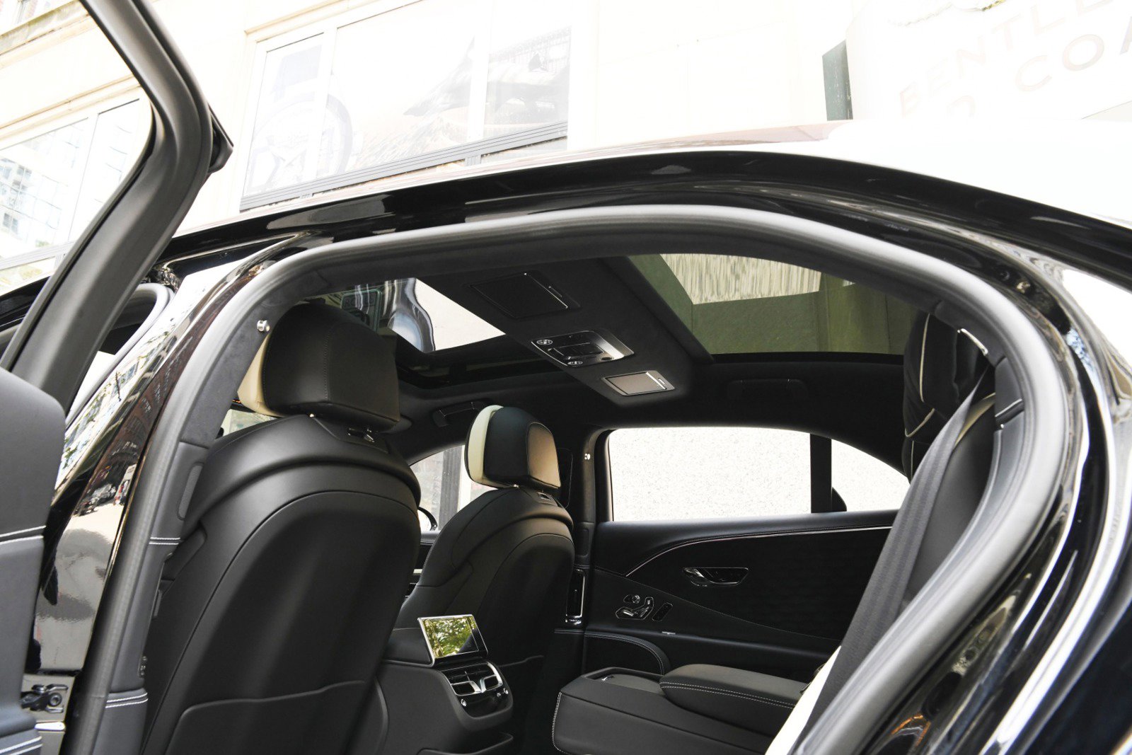 New 2026 Bentley Flying Spur Plug-In Hybrid image 22